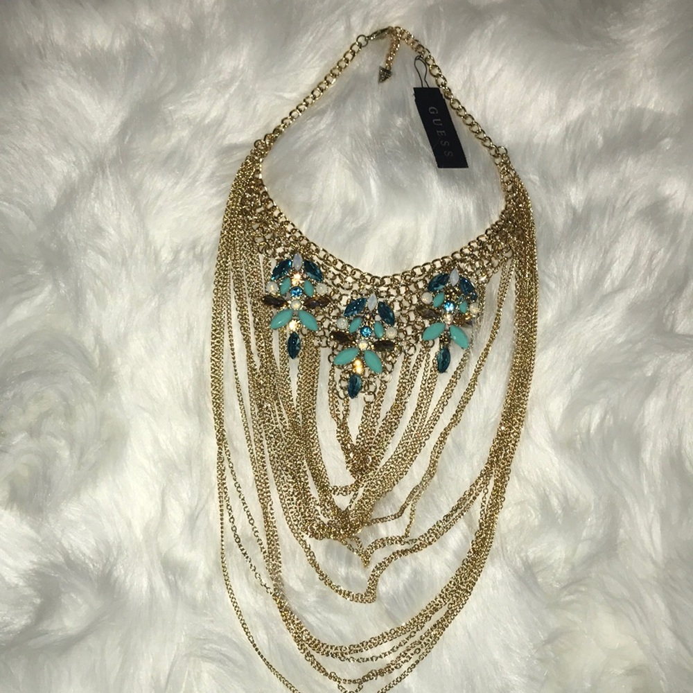 Guess statement necklace